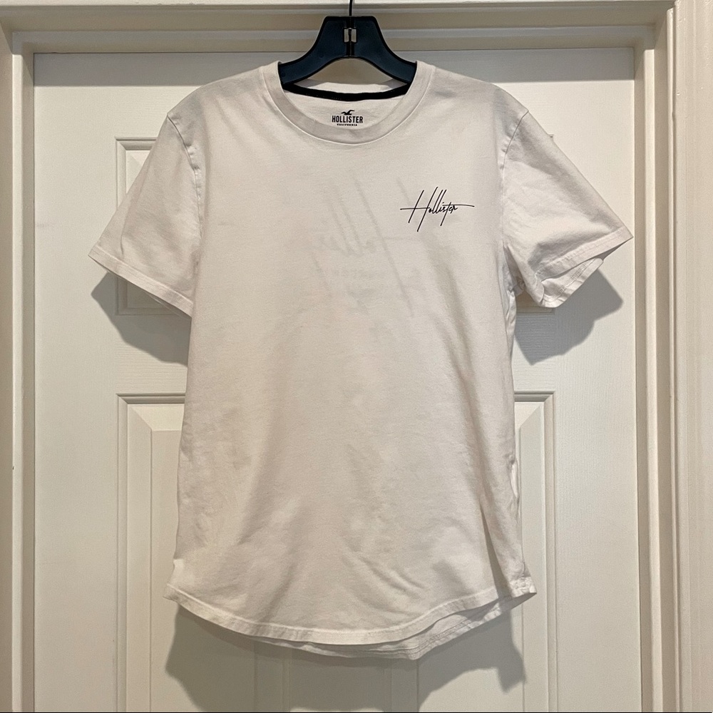 Men’s white Hollister t-shirt, size S
